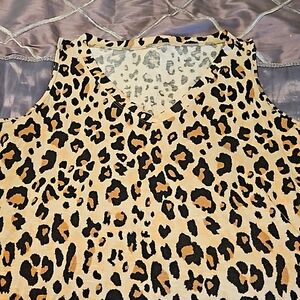 🐆 leopard print v neck tank